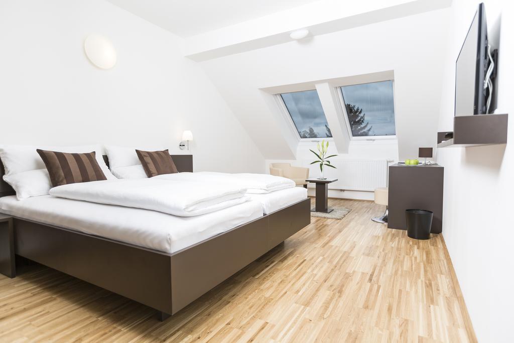 Gaestezimmer By Joechlinger Gerasdorf bei Wien Phòng bức ảnh